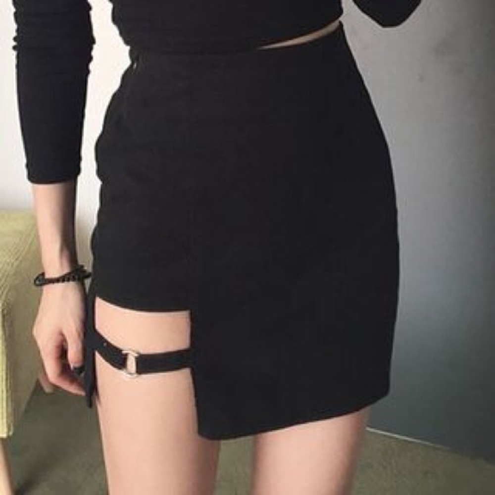 Asymmetric Hem Mini Skirt